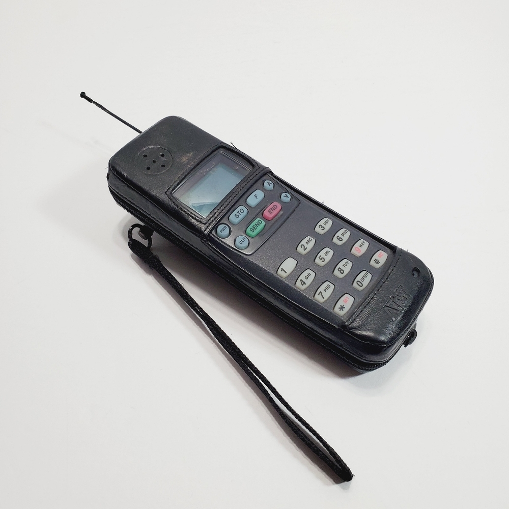 Vintage Cellular Phone AT&T 3810 THA-95B Zippered Black Leather Case